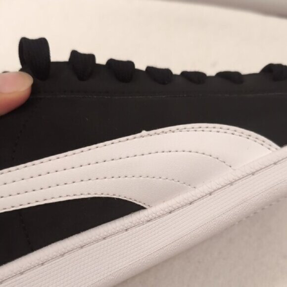 PUMA Men s Smash V2 Soft Suede Sneakers Black White 11 - Picture 7 of 8